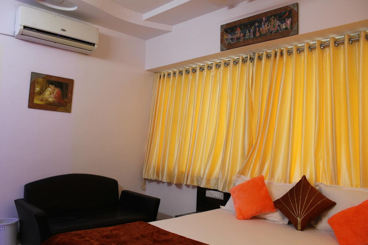 Hotel Kum Kum Adalaj المظهر الخارجي الصورة