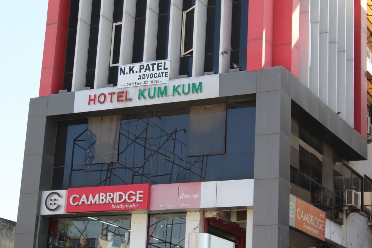 Hotel Kum Kum Adalaj المظهر الخارجي الصورة